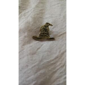 Official Harry Potter Sorting hat pin